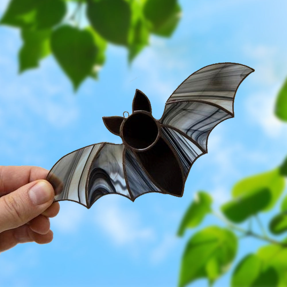 Glass Bat Ornament Suncatcher – Elegant Halloween Decor and Unique Gift